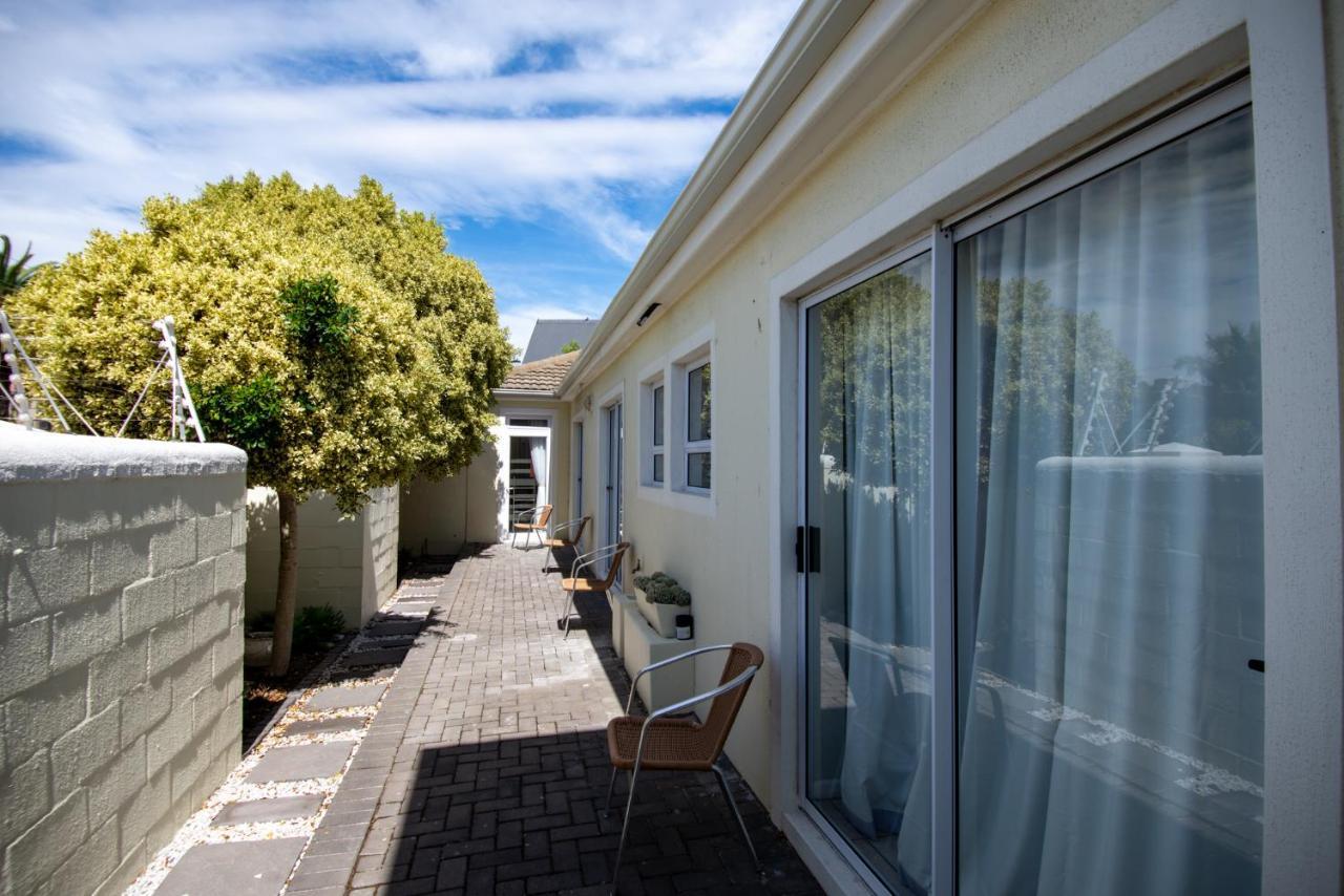 Saffron House Guesthouse ケープタウン エクステリア 写真