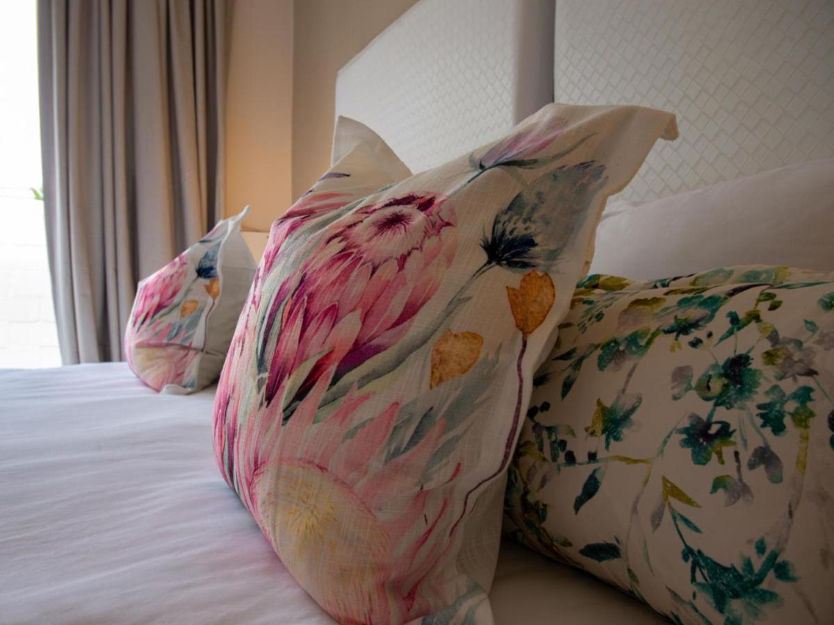 Saffron House Guesthouse ケープタウン エクステリア 写真