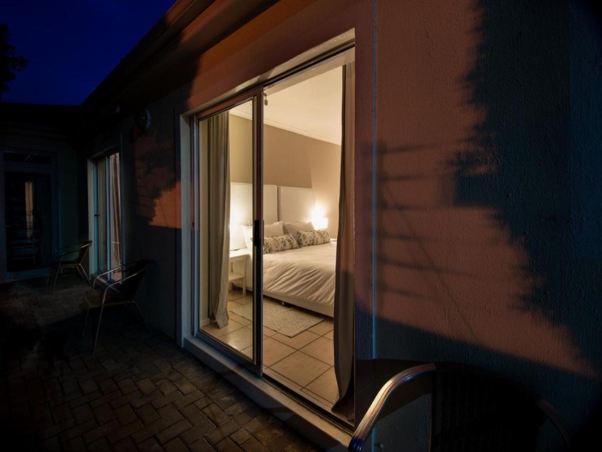 Saffron House Guesthouse ケープタウン エクステリア 写真